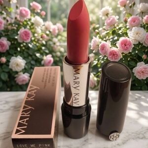 Mary Kay Love Me Pink Gel Semi Shine Lipstick